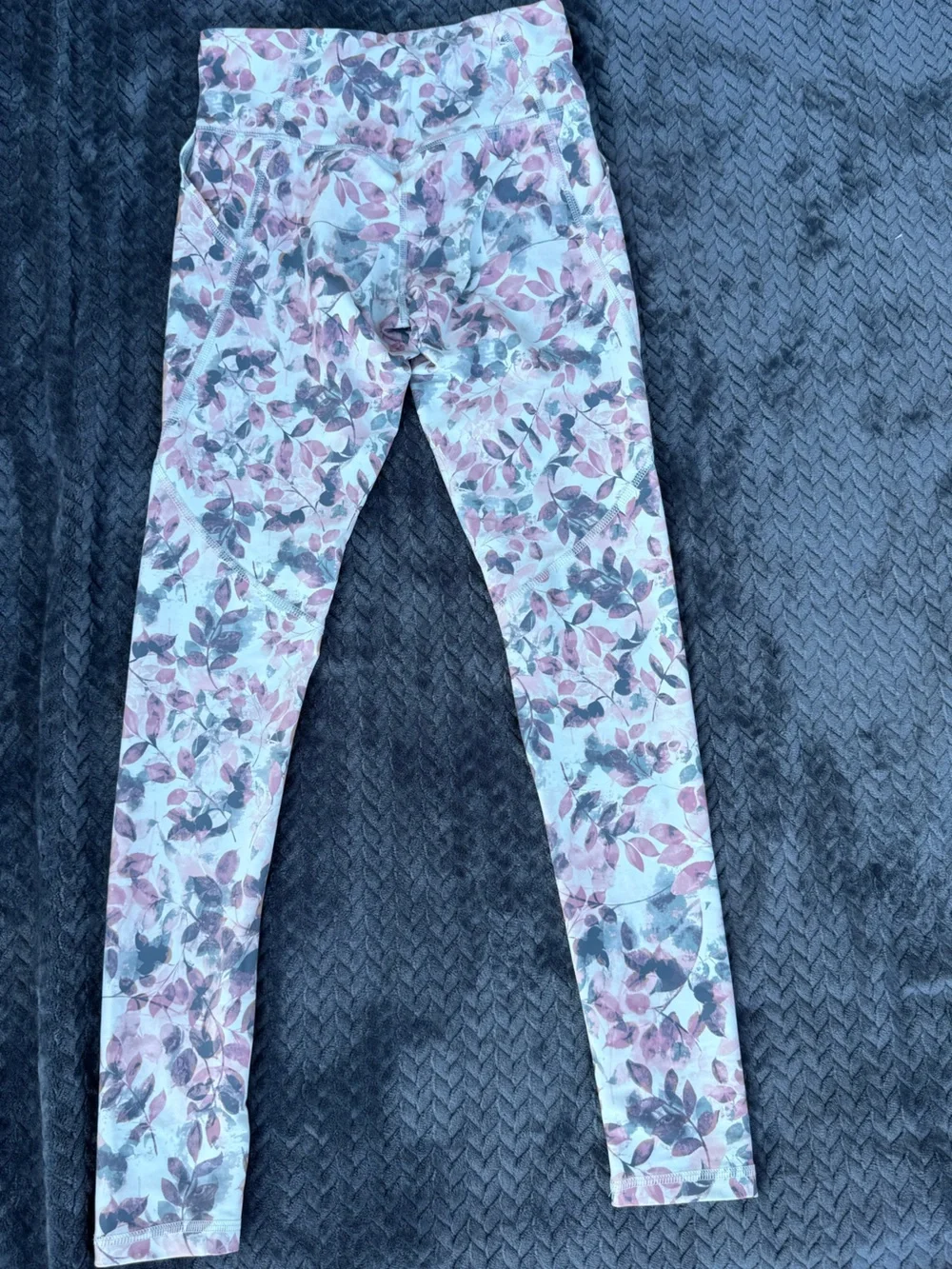 Old Navy Girls’ High Rise Active Leggings with a Floral Print- Size XL